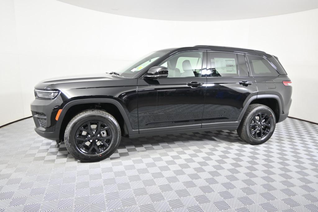 new 2025 Jeep Grand Cherokee car, priced at $39,499