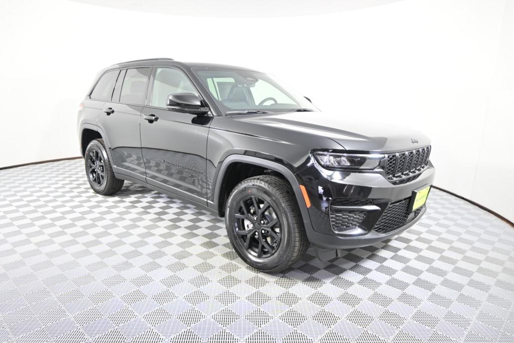 new 2025 Jeep Grand Cherokee car, priced at $39,499