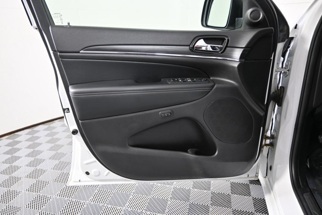 used 2021 Jeep Grand Cherokee car, priced at $22,495