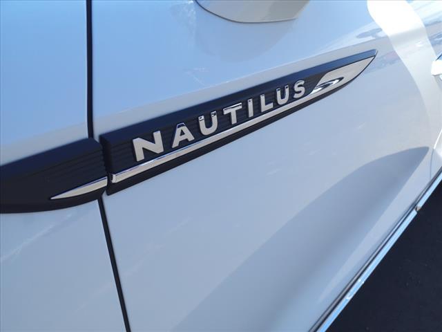 used 2022 Lincoln Nautilus car, priced at $48,556