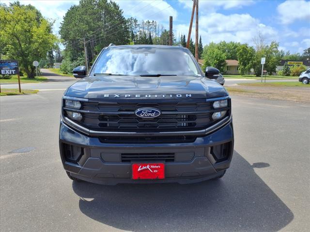 new 2025 Ford Expedition car, priced at $71,400