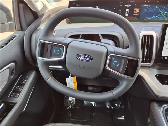 new 2025 Ford Expedition car, priced at $71,400