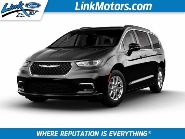 used 2021 Chrysler Pacifica car, priced at $28,560