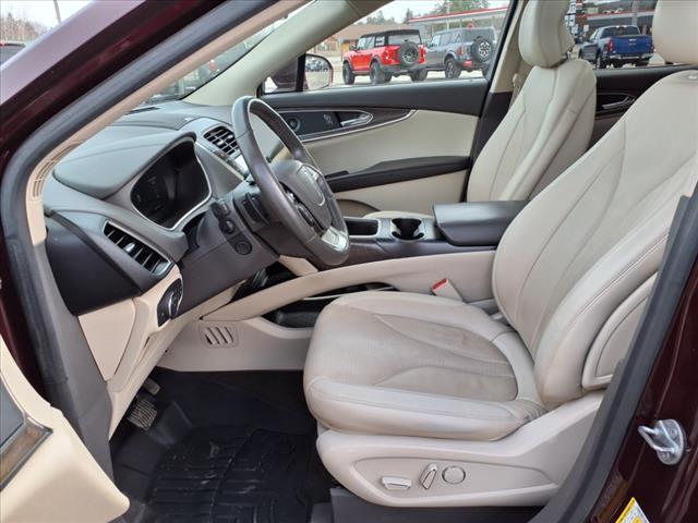 used 2019 Lincoln Nautilus car, priced at $27,430