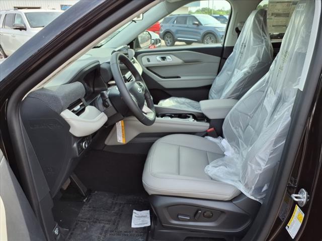 new 2025 Ford Explorer car, priced at $48,430