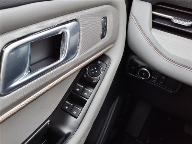 new 2025 Ford Explorer car, priced at $48,430