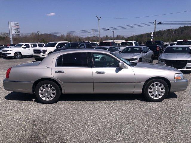 used 2010 Lincoln Town Car car, priced at $10,457