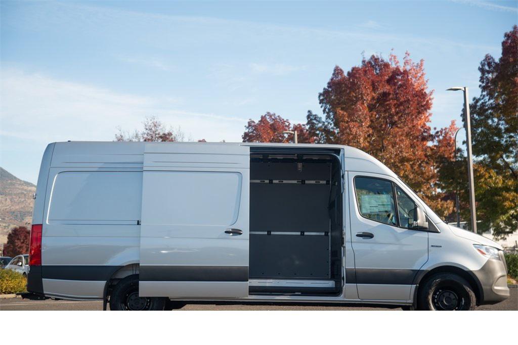used 2024 Mercedes-Benz Sprinter 2500 car, priced at $54,336