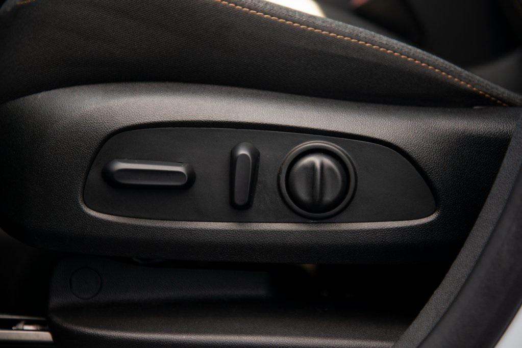 used 2023 Chevrolet Equinox car, priced at $22,942