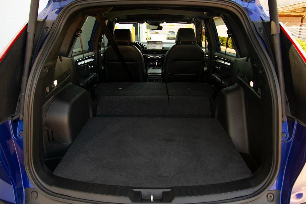 used 2023 Honda CR-V Hybrid car, priced at $35,866