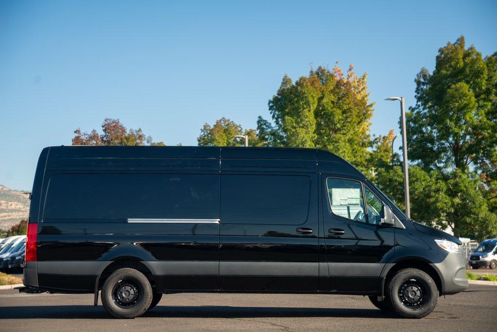 new 2025 Mercedes-Benz Sprinter 2500 car, priced at $65,557