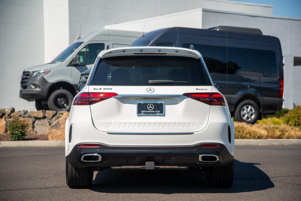 new 2025 Mercedes-Benz GLE 450 car, priced at $84,690