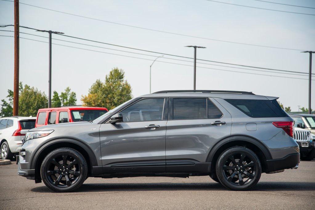 used 2022 Ford Explorer car, priced at $32,732