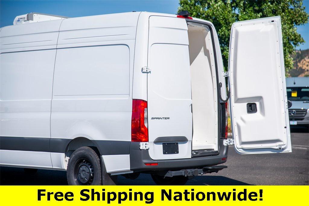 new 2024 Mercedes-Benz Sprinter 2500 car, priced at $99,006