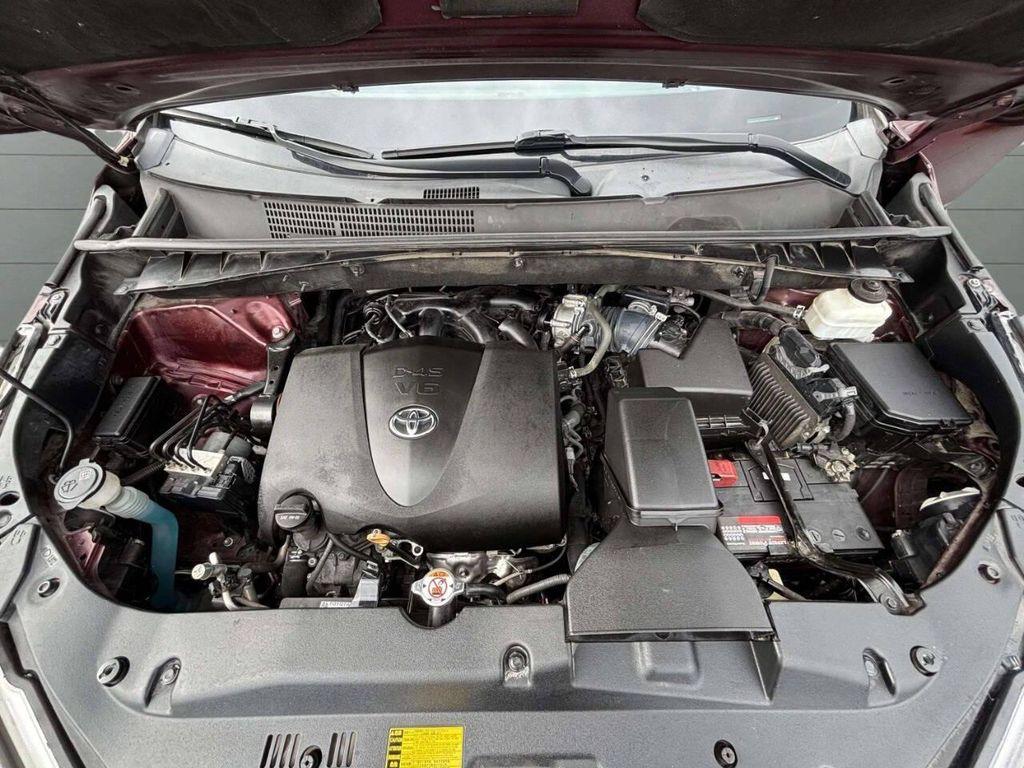 used 2019 Toyota Highlander car, priced at $20,999