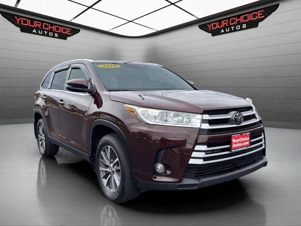 used 2019 Toyota Highlander car, priced at $20,999