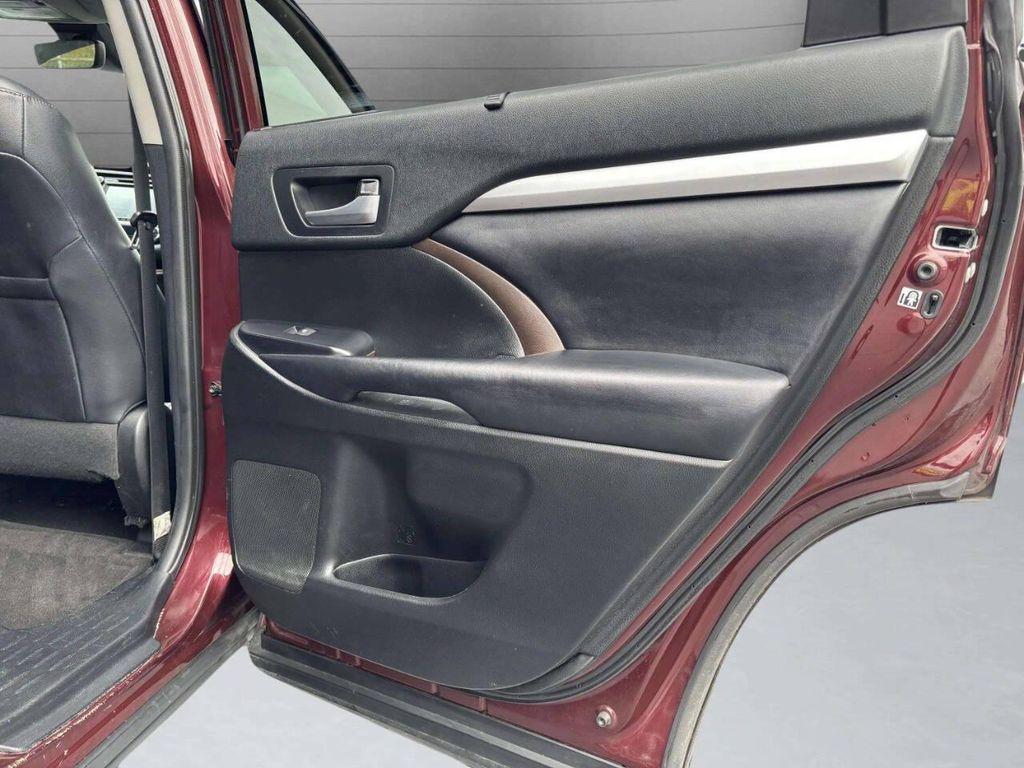 used 2019 Toyota Highlander car, priced at $20,999