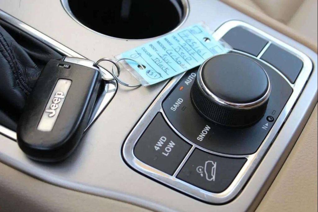 used 2017 Jeep Grand Cherokee car, priced at $12,999