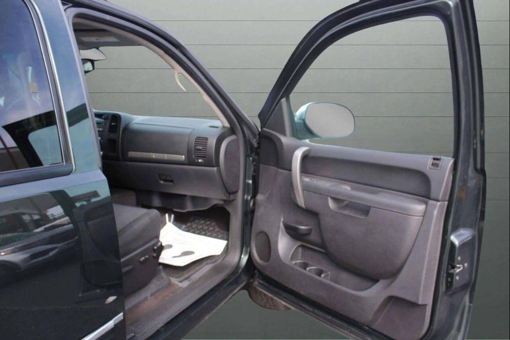 used 2013 Chevrolet Silverado 1500 car, priced at $18,999