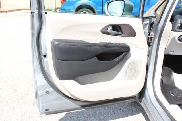 used 2018 Chrysler Pacifica car, priced at $19,999