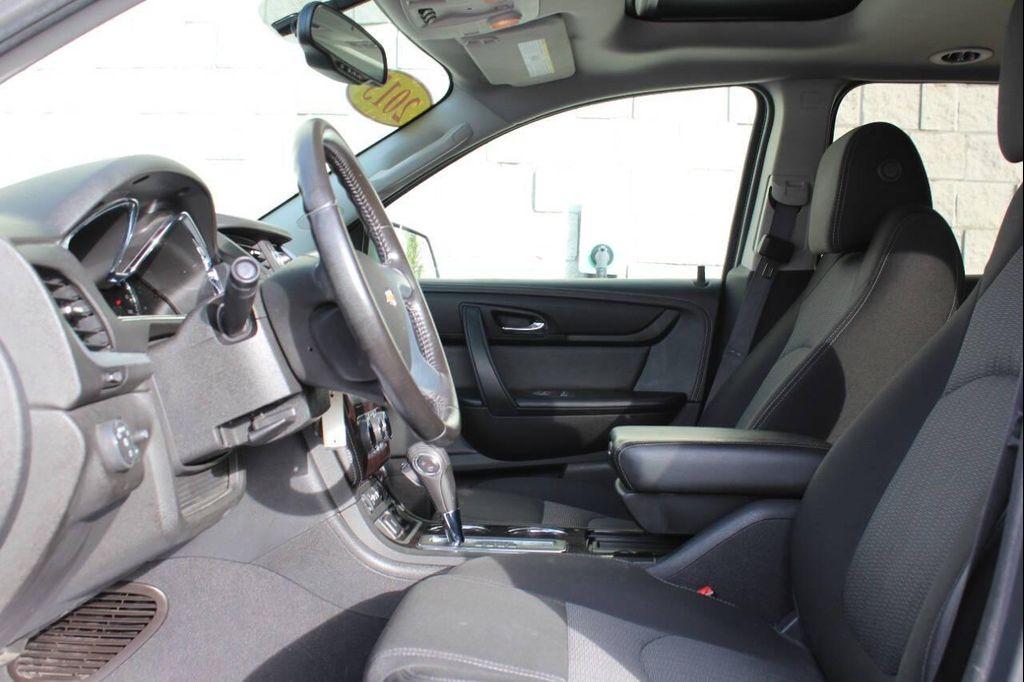 used 2015 Chevrolet Traverse car, priced at $8,999