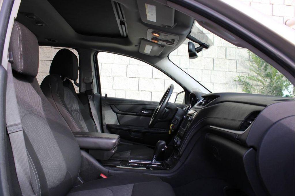 used 2015 Chevrolet Traverse car, priced at $8,999