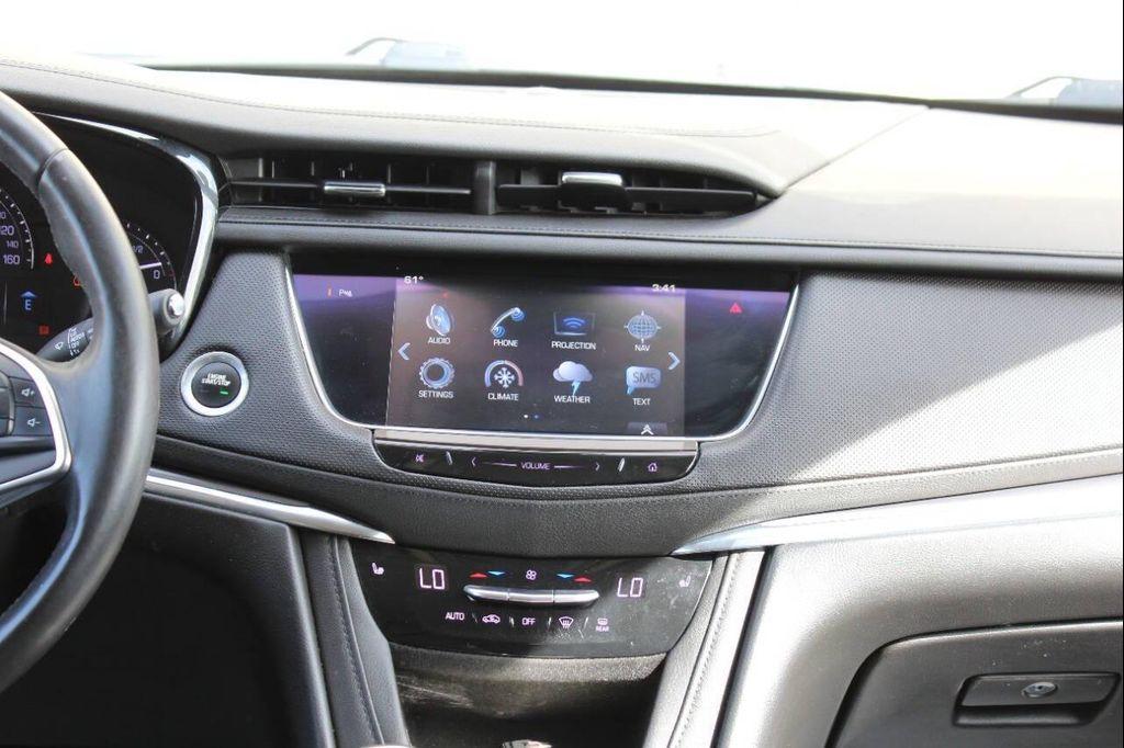 used 2017 Cadillac XT5 car, priced at $10,999