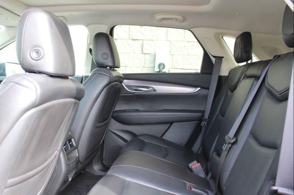 used 2017 Cadillac XT5 car, priced at $10,999