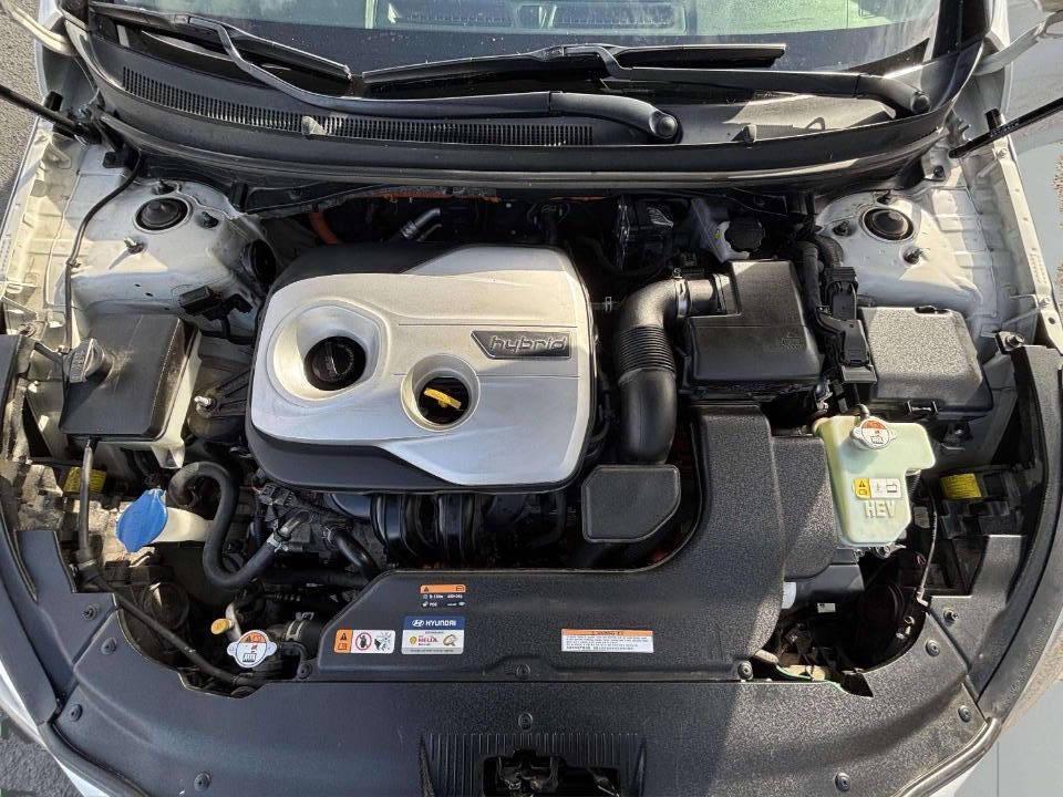 used 2016 Hyundai Sonata Hybrid car, priced at $8,799