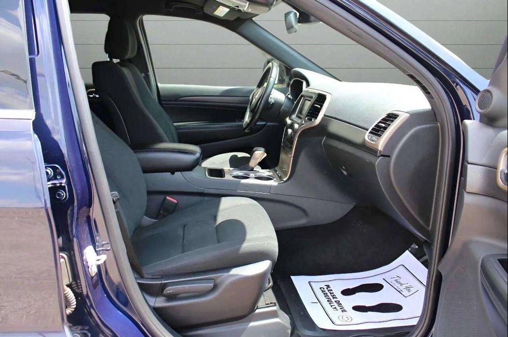 used 2016 Jeep Grand Cherokee car, priced at $12,499
