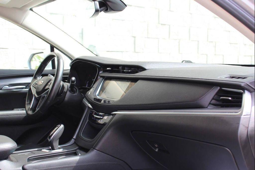 used 2019 Cadillac XT5 car, priced at $17,999