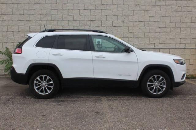 used 2022 Jeep Cherokee car, priced at $16,999