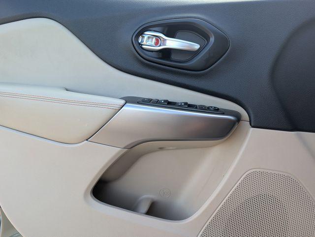 used 2021 Jeep Cherokee car, priced at $18,301