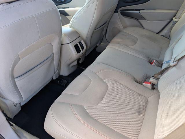 used 2021 Jeep Cherokee car, priced at $18,301