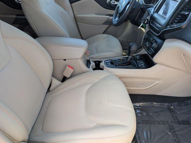 used 2021 Jeep Cherokee car, priced at $18,301