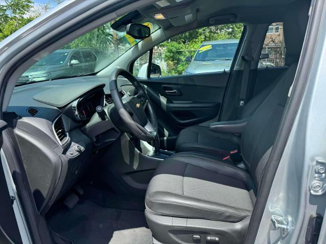 used 2022 Chevrolet Trax car, priced at $15,988