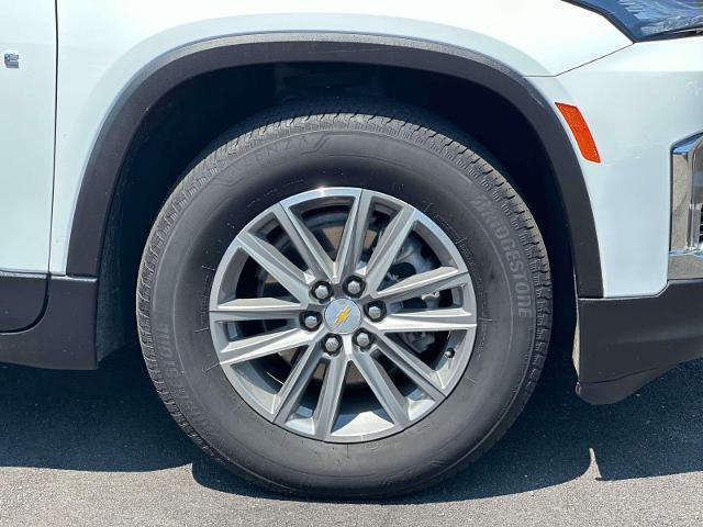 used 2023 Chevrolet Traverse car, priced at $30,998