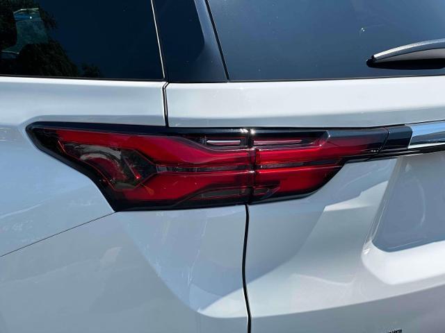 used 2023 Chevrolet Traverse car, priced at $30,998