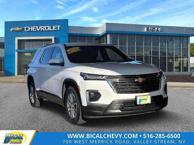 used 2022 Chevrolet Traverse car, priced at $29,311