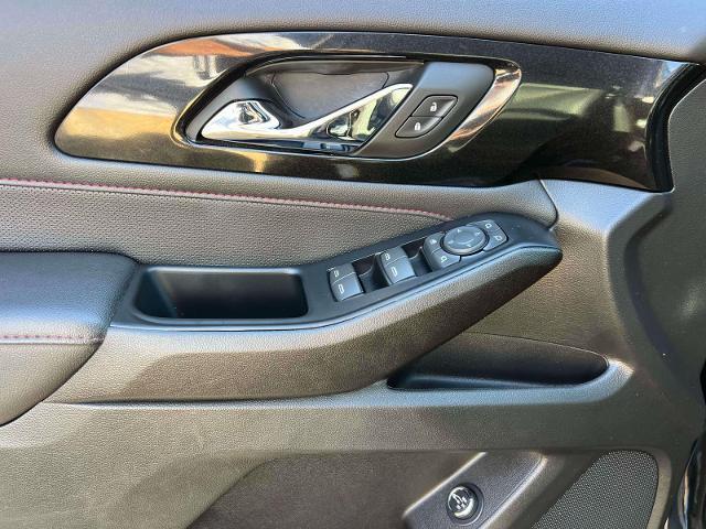 used 2023 Chevrolet Traverse car, priced at $37,888