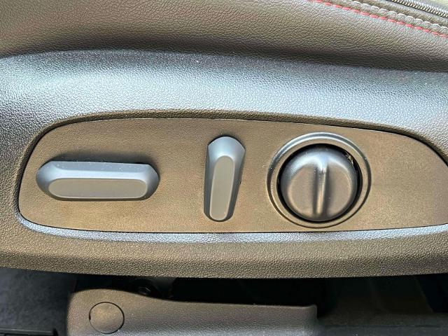 used 2023 Chevrolet Traverse car, priced at $37,888