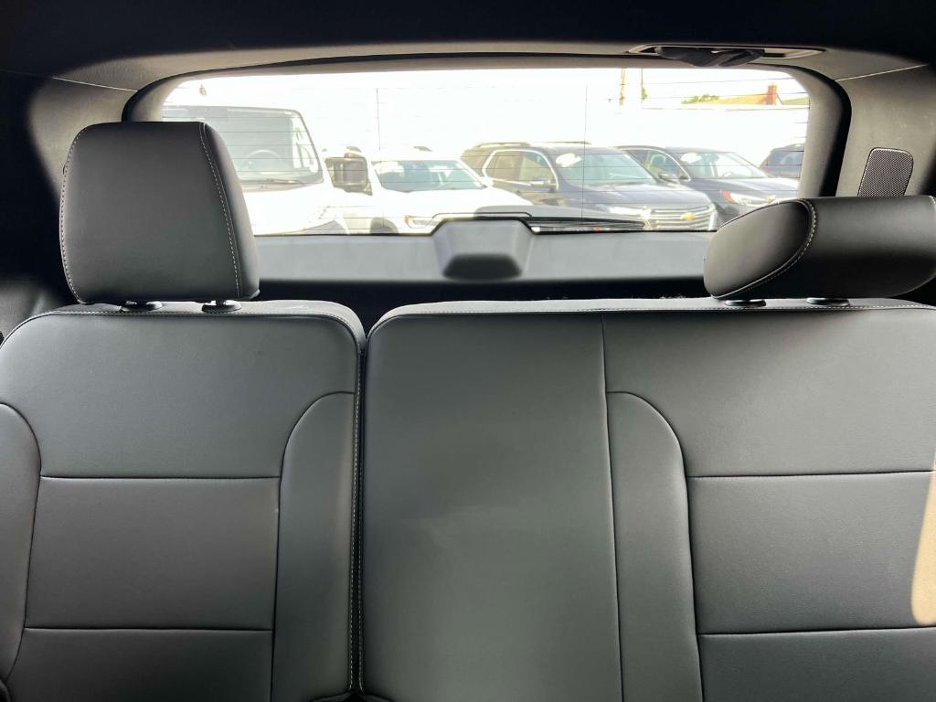 used 2023 Chevrolet Traverse car, priced at $34,988