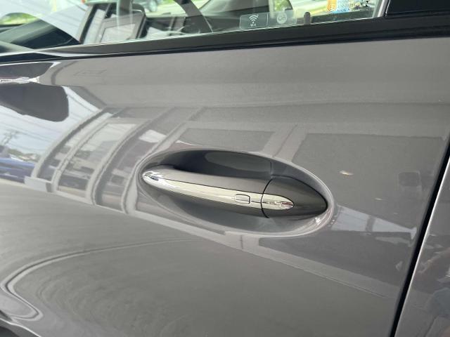 used 2022 Chevrolet Bolt EUV car, priced at $19,998