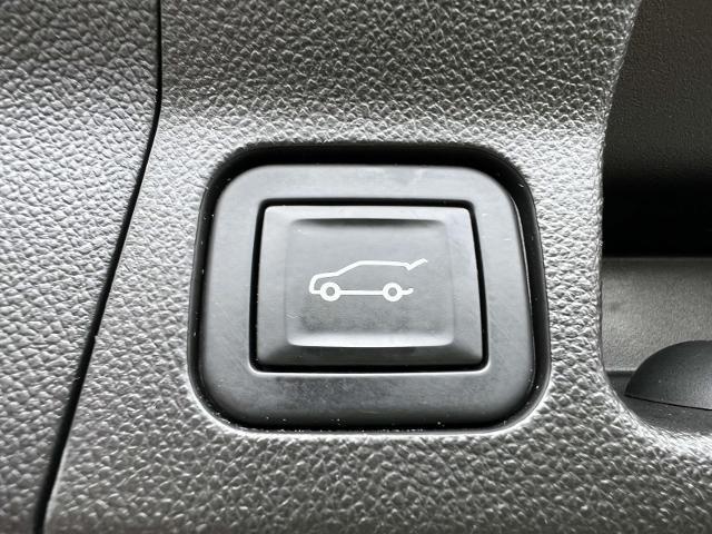 used 2022 GMC Acadia car, priced at $26,998