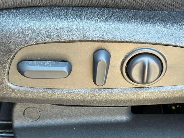 used 2022 Chevrolet Equinox car, priced at $20,438