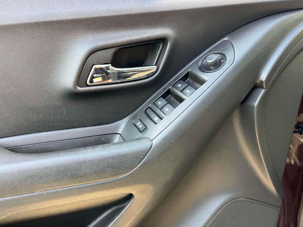 used 2021 Chevrolet Trax car, priced at $16,424