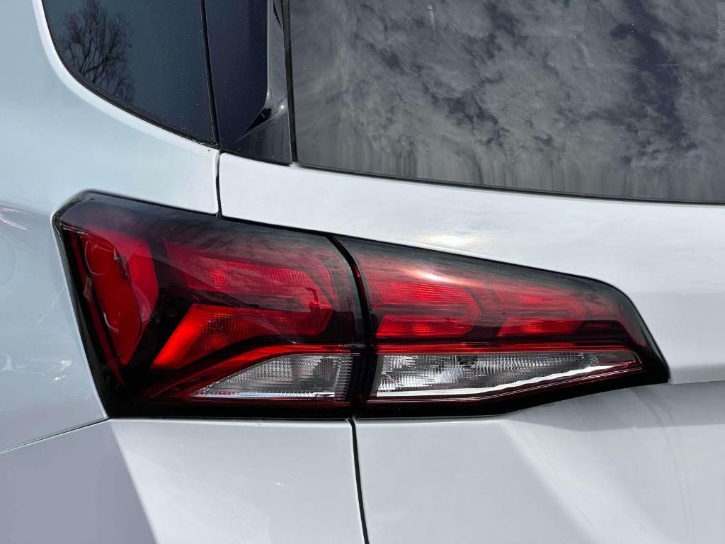 used 2022 Chevrolet Equinox car, priced at $20,158