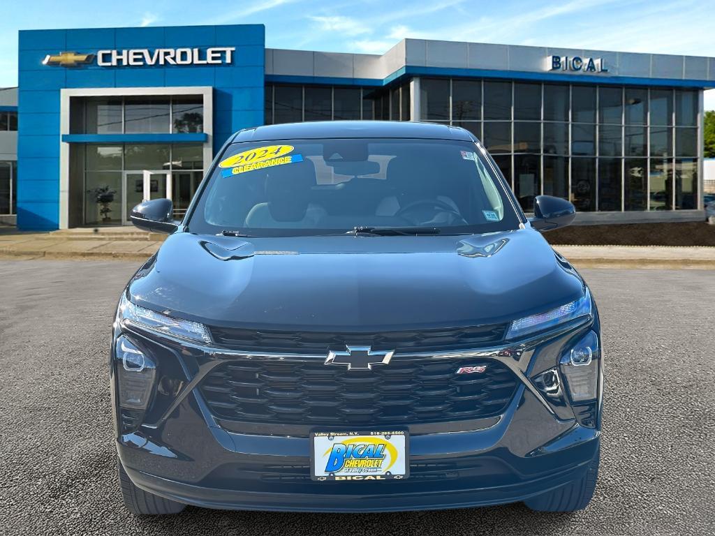 used 2024 Chevrolet Trax car, priced at $19,495