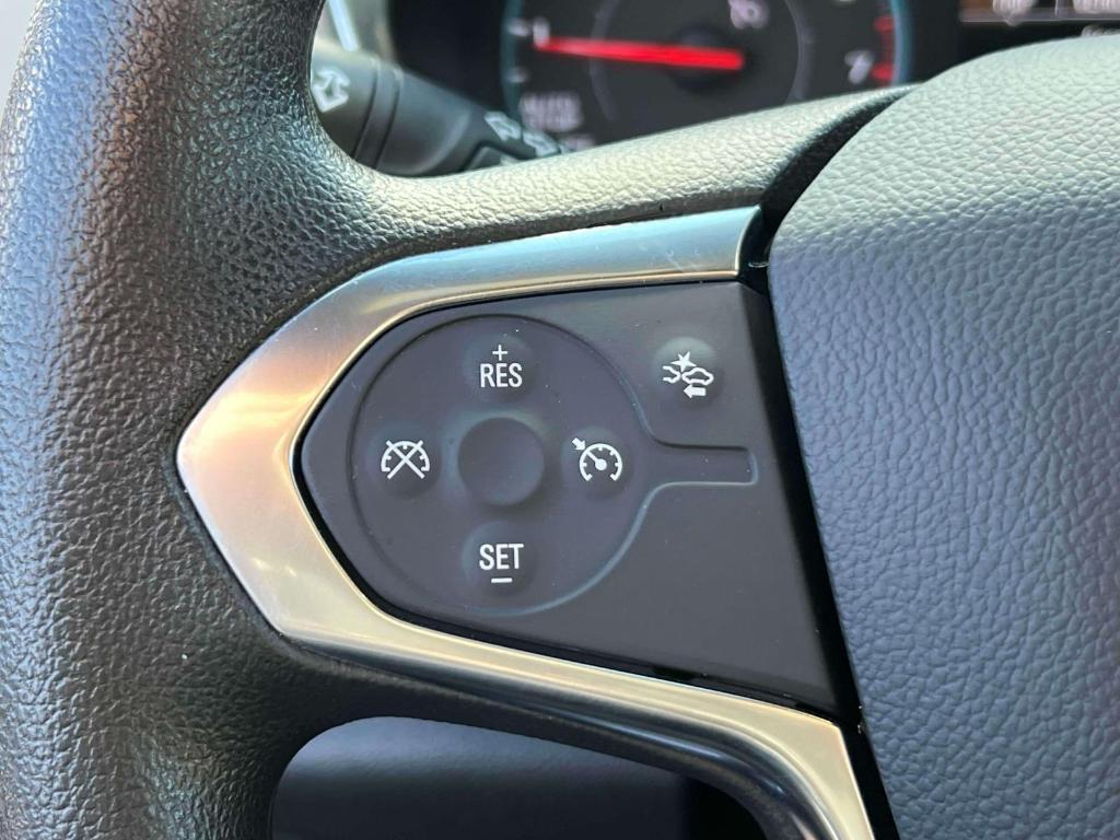 used 2023 Chevrolet Traverse car, priced at $28,327