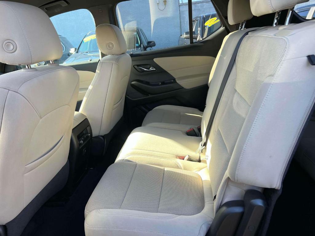 used 2023 Chevrolet Traverse car, priced at $28,327